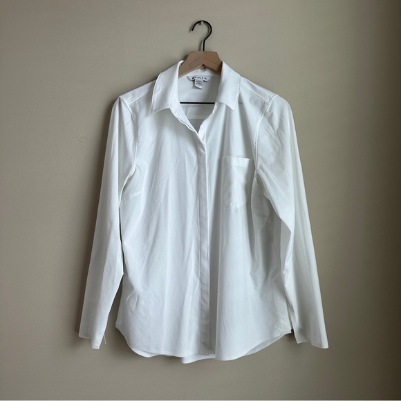 Athleta Tops - Athleta Urbanite Top Women’s M Long Sleeve Button-Down White Relaxed Fit